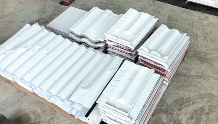Atmospheric water absorbing paint ready
