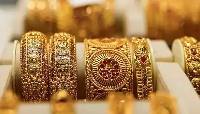 Gold prices in the country recorded a huge drop