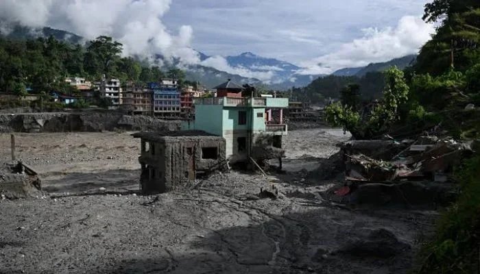‘Miracle House’ survives Nepal’s devastating floods