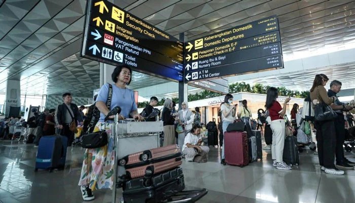 8 Indonesian airports closed due to volcanic ash