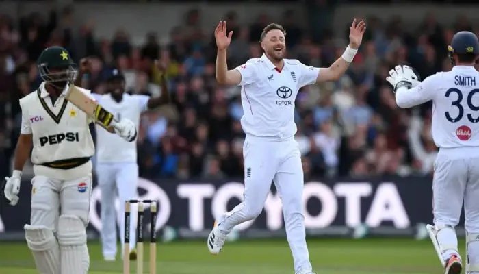 Third Test: Pakistan’s batting continues against England