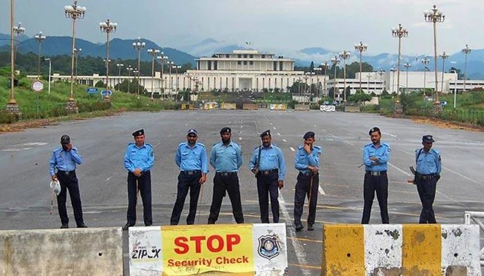 The process of sealing the red zone of Islamabad has started