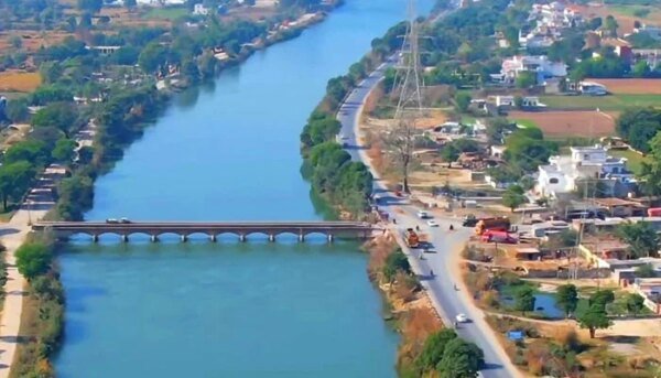 Jhelum: The father threw his 3 children into the Mangala canal after getting fed up with the domestic dispute