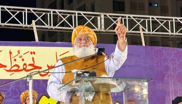 KPK and Balochistan are burning, Sindh is ruled by robbers, Fazlur Rehman