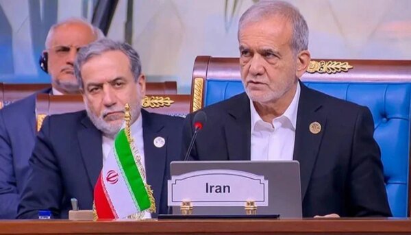 Iranian president, foreign minister and other officials got American visa with what restrictions?