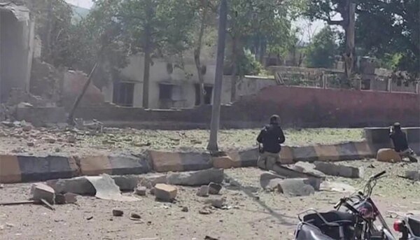Kohat: A car full of explosives hit the gate of police lines and exploded, killing 15 people