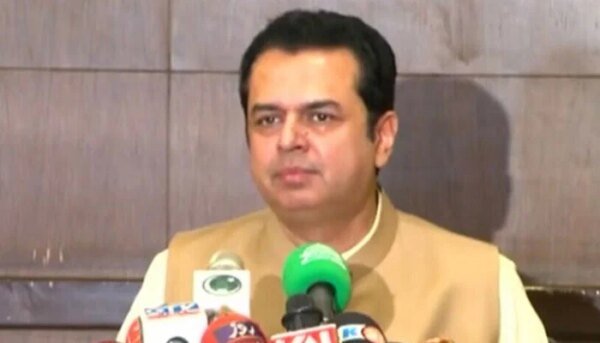 Talal Chaudhary does not want to explain PTI by ear