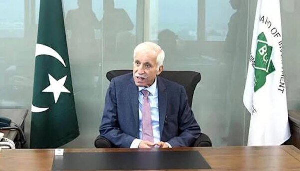 Federal Minister Qaiser Ahmed Sheikh piled up complaints