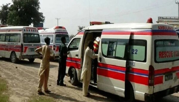 Muzaffargarh: Ammonia gas leak from ice factory, residents of the area have breathing problems