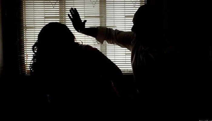 Lahore: Torture of pregnant woman by police and cousins, pregnancy loss confirmed
